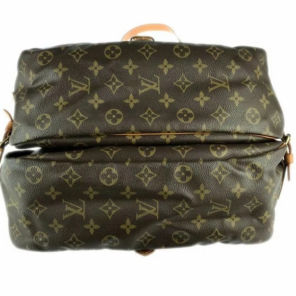 ā„ļøBeautiful ā„ļøAuth LV Samuer 35 Crossbody - Picture 2 of 8